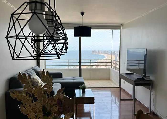 Departamento Familiar Con Balcones Y Vista Al Mar